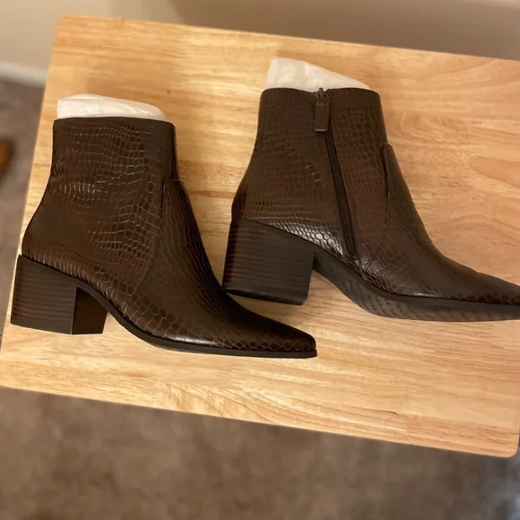 Booties - Picture 3 of 5